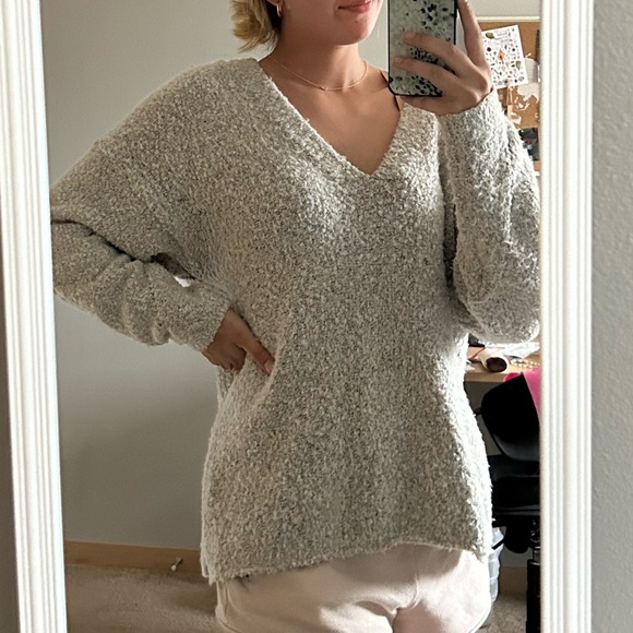 Urban Outfitters Rosie Cozy V-Neck Sweater - Picture 3 of 4